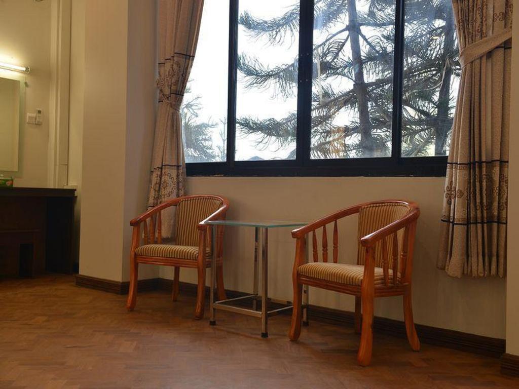Hotel Myitkyina Bagian luar foto