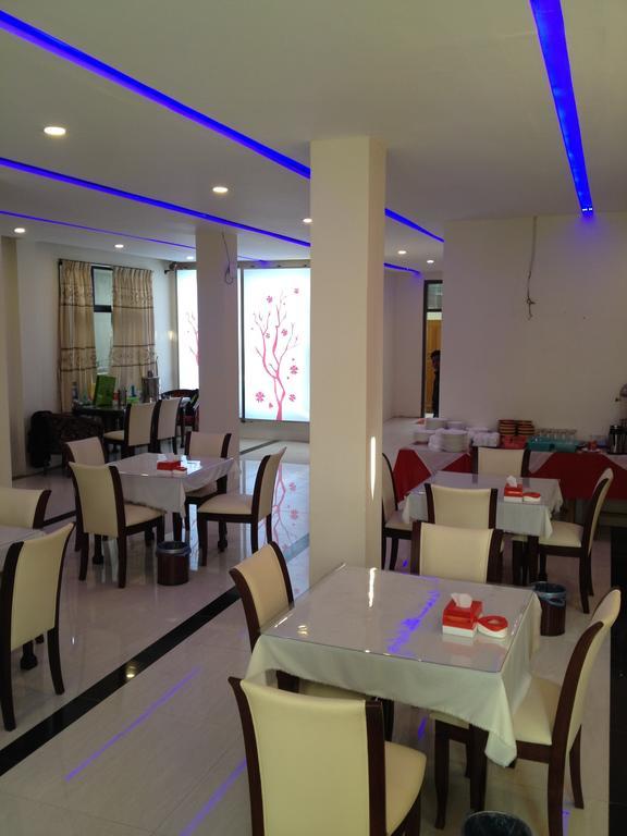 Hotel Myitkyina Bagian luar foto