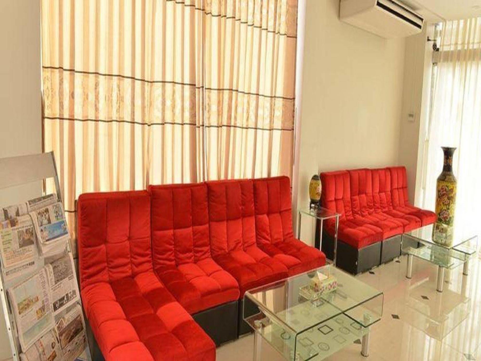 Hotel Myitkyina Bagian luar foto